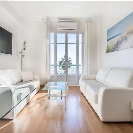 Modern Sea View On Promenade Des 公寓 *