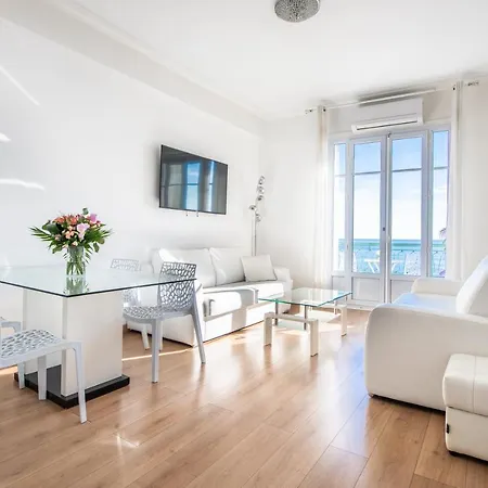 Modern Sea View On Promenade Des Apartment